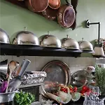 Le Domaine De Cordey Bed & Breakfast 3*