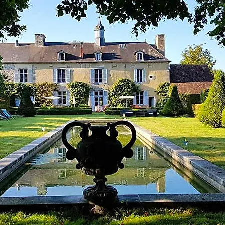 לינה וארוחת בוקר Le Domaine De Cordey