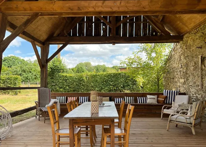 Le Domaine De Cordey Bed & Breakfast Boucé